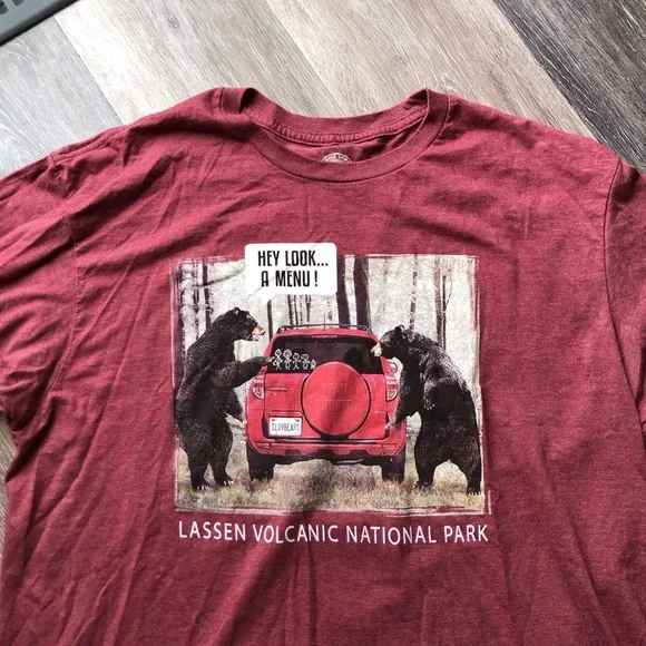 Red Lassen Volcanic National Park T-Shirt Mend XL - Picture 2 of 3